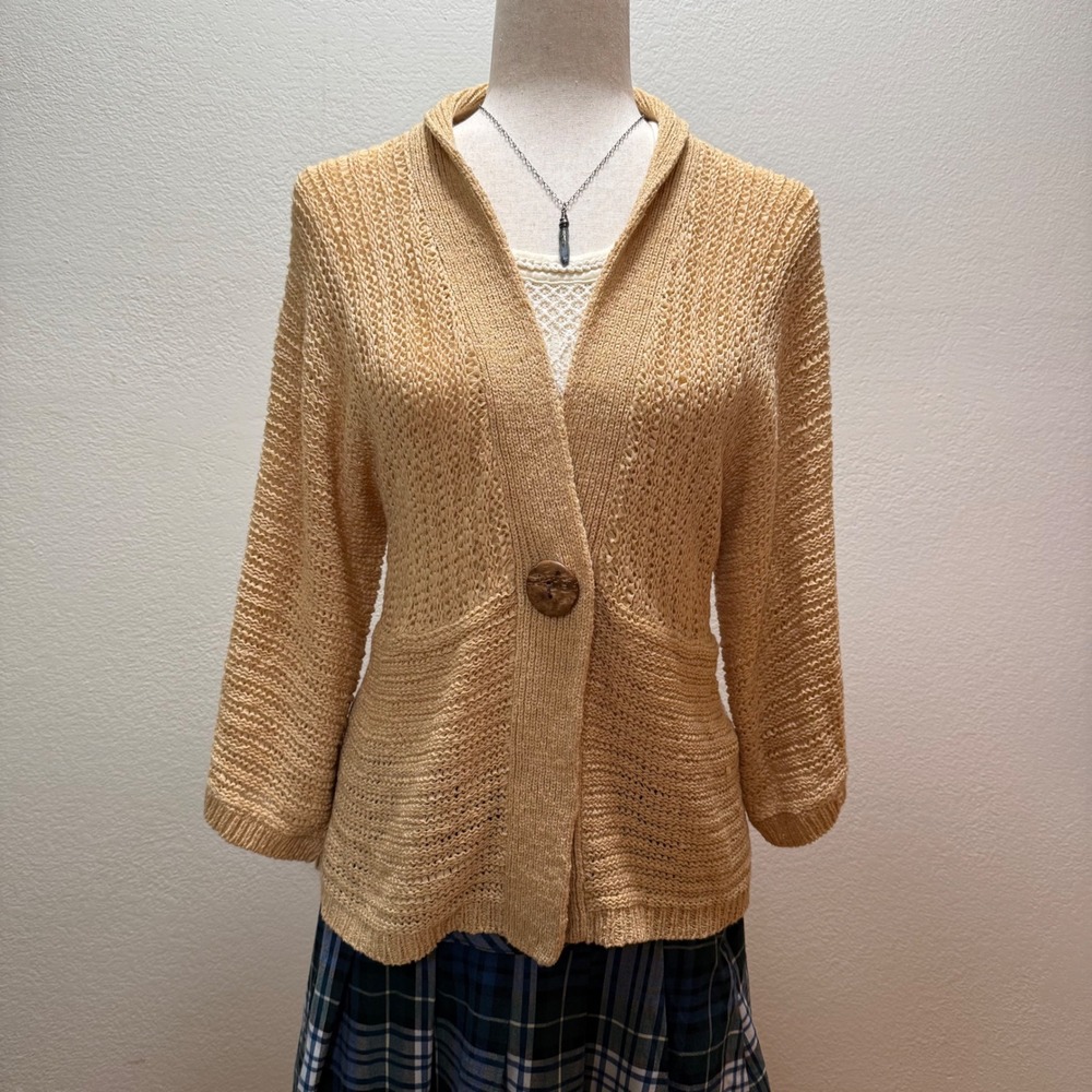 Ruby Rd Knit Beige Decorative Button‎ 3/4 Sleeve Cardigan Women Fits Medium